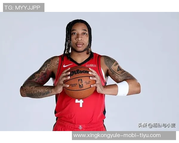 乌度卡称赞戴维森在场上决策能力期待他在球队的表现